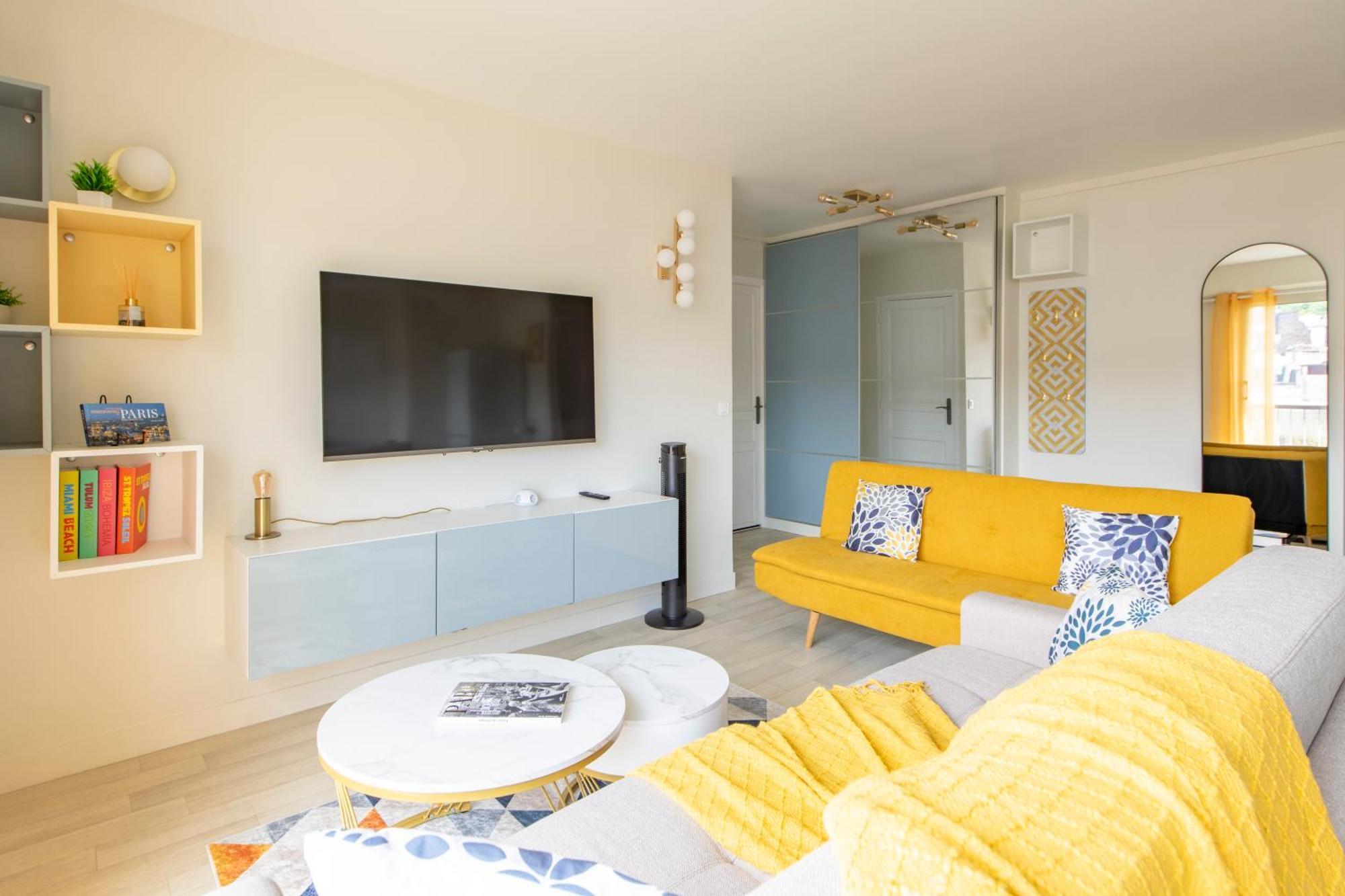 Stunning Montmartre - Amazing View - Fully Renovated * Paris