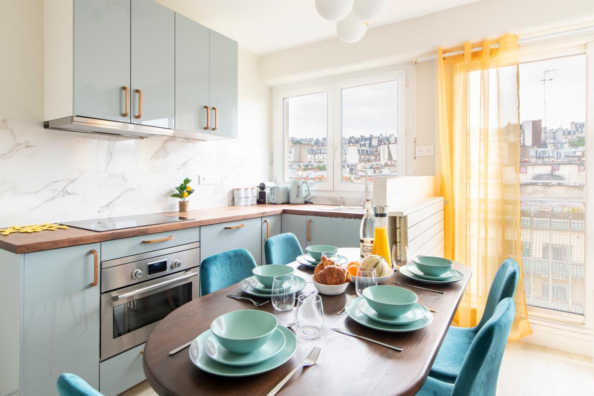 Stunning Montmartre - Amazing View - Fully Renovated *