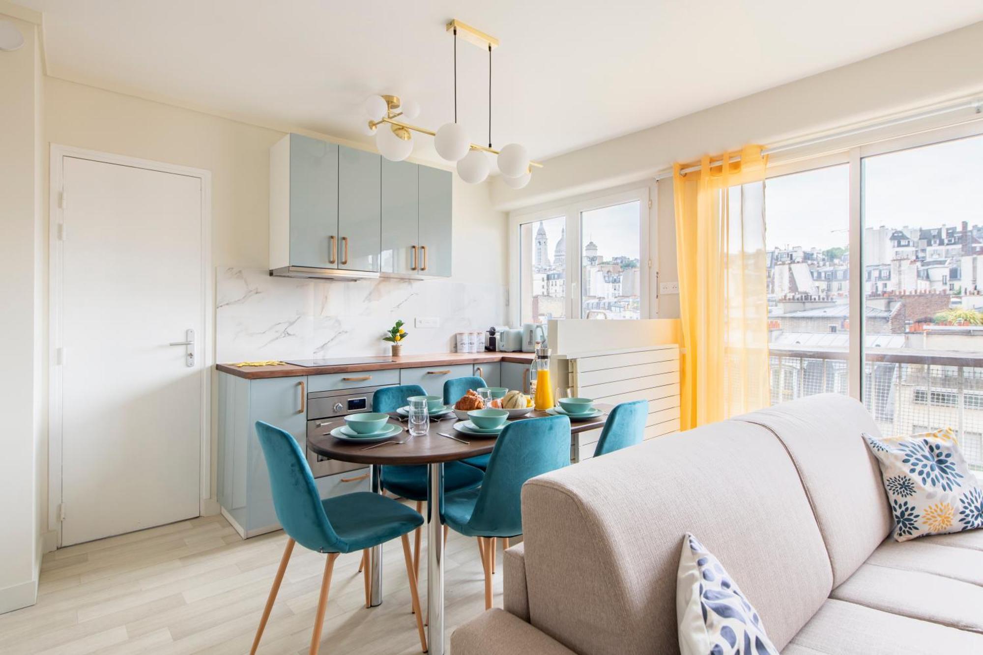 Stunning Montmartre - Amazing View - Fully Renovated *